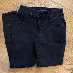 Maurices Black Skinny Women’s Jeans😊